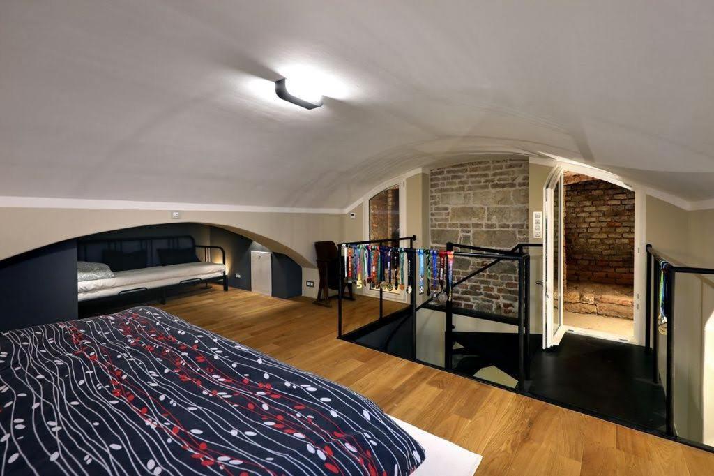 Design Loft 2 Minutes To Wenceslas Square Прага Экстерьер фото
